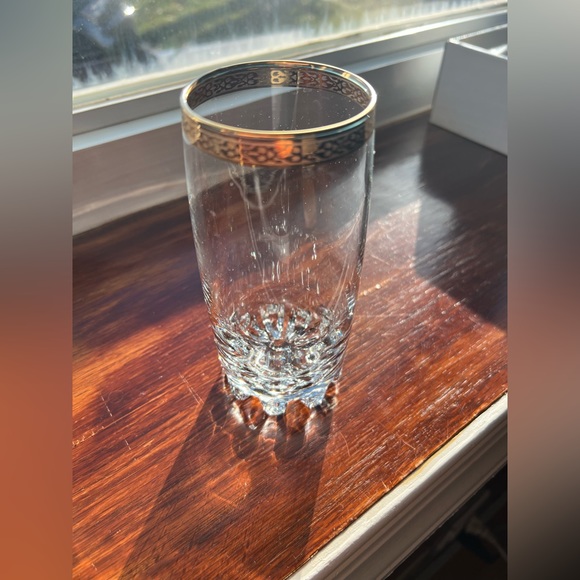 Glass Set - Picture 4 of 5